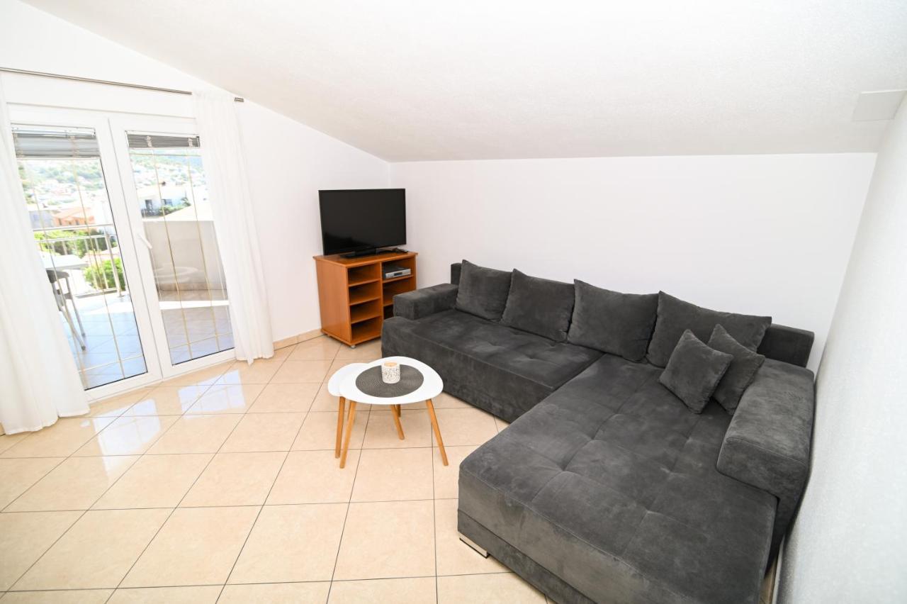 Apartmani Adria トロギール エクステリア 写真