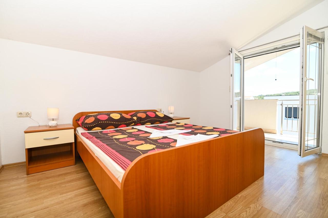 Apartmani Adria トロギール エクステリア 写真