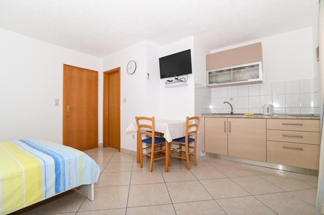 Apartmani Adria トロギール エクステリア 写真