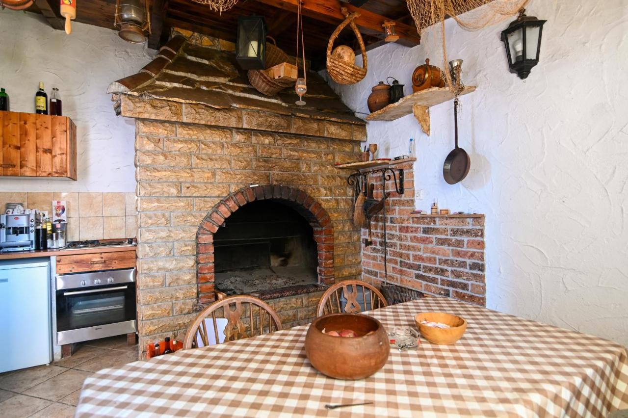 Apartmani Adria トロギール エクステリア 写真